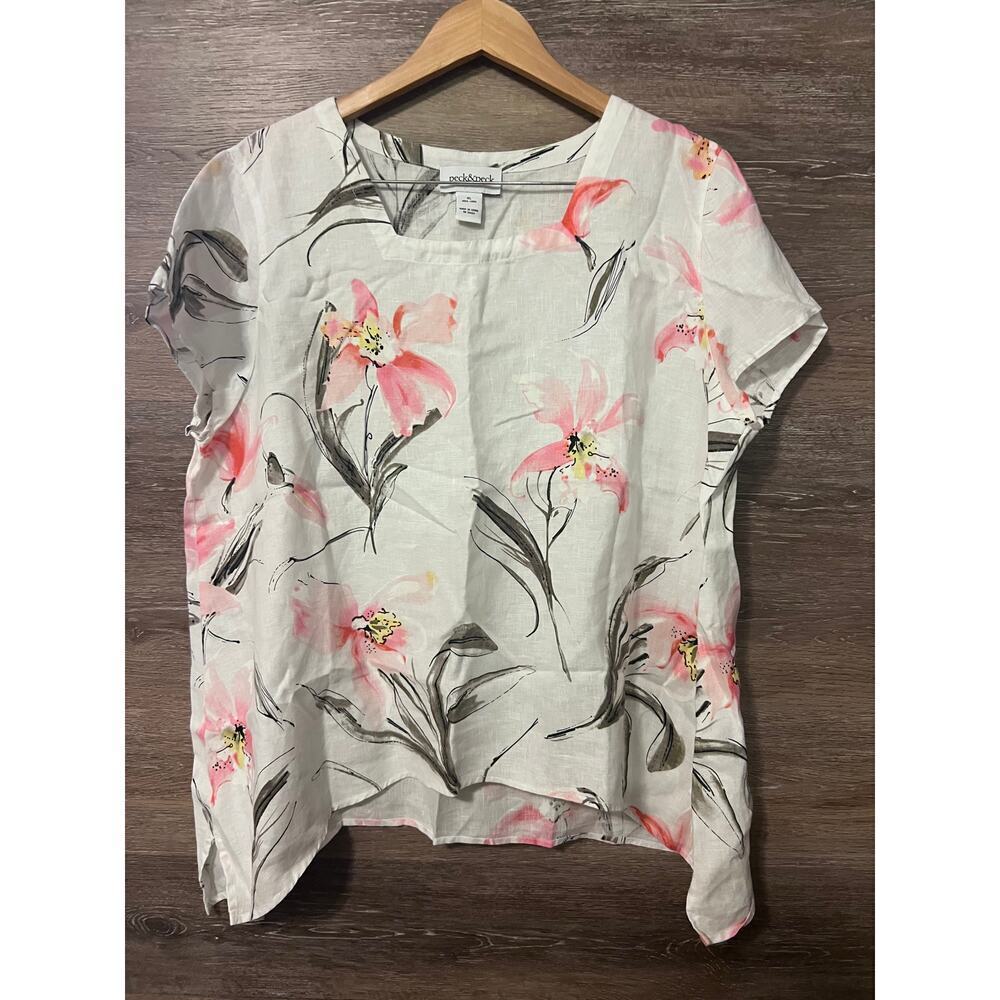 Peck & Peck Size XL blouse 100% Linen Floral White Asymetric Short Sleeves